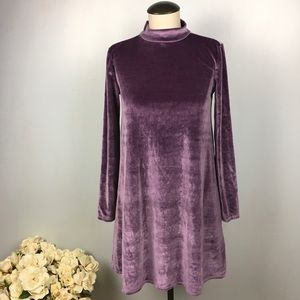Forever 21 Velvet Long Sleeve Dress Size S